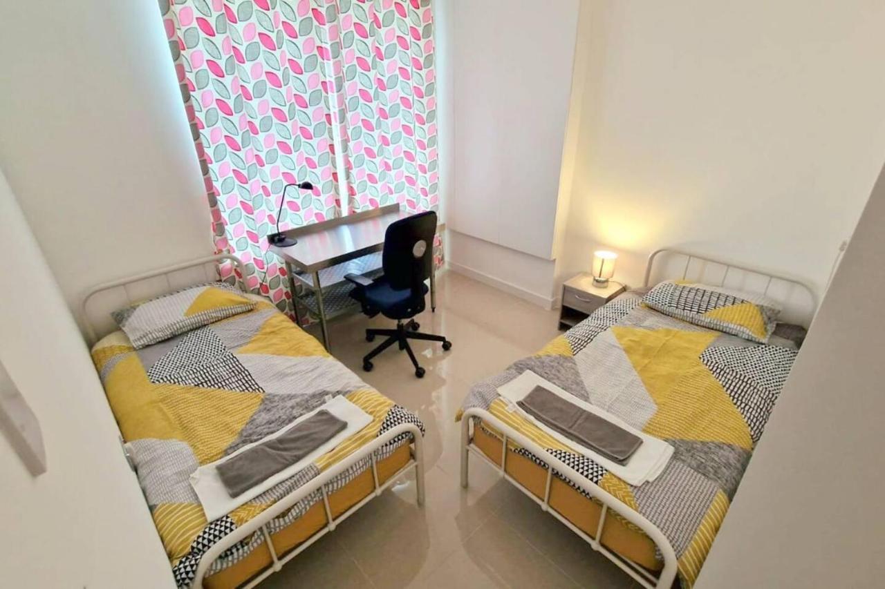 ロンドン Modern 3-Bed House In Surrey Quaysヴィラ エクステリア 写真